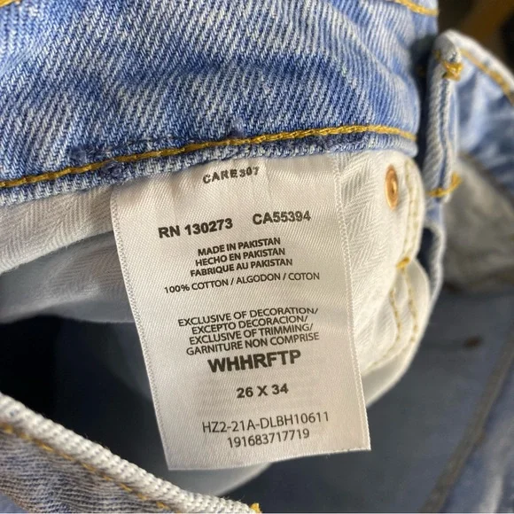 Wrangler Wanderer High Rise Women's Shorts 26x34 Light Wash Raw Hem Distressed - Picture 8 of 11